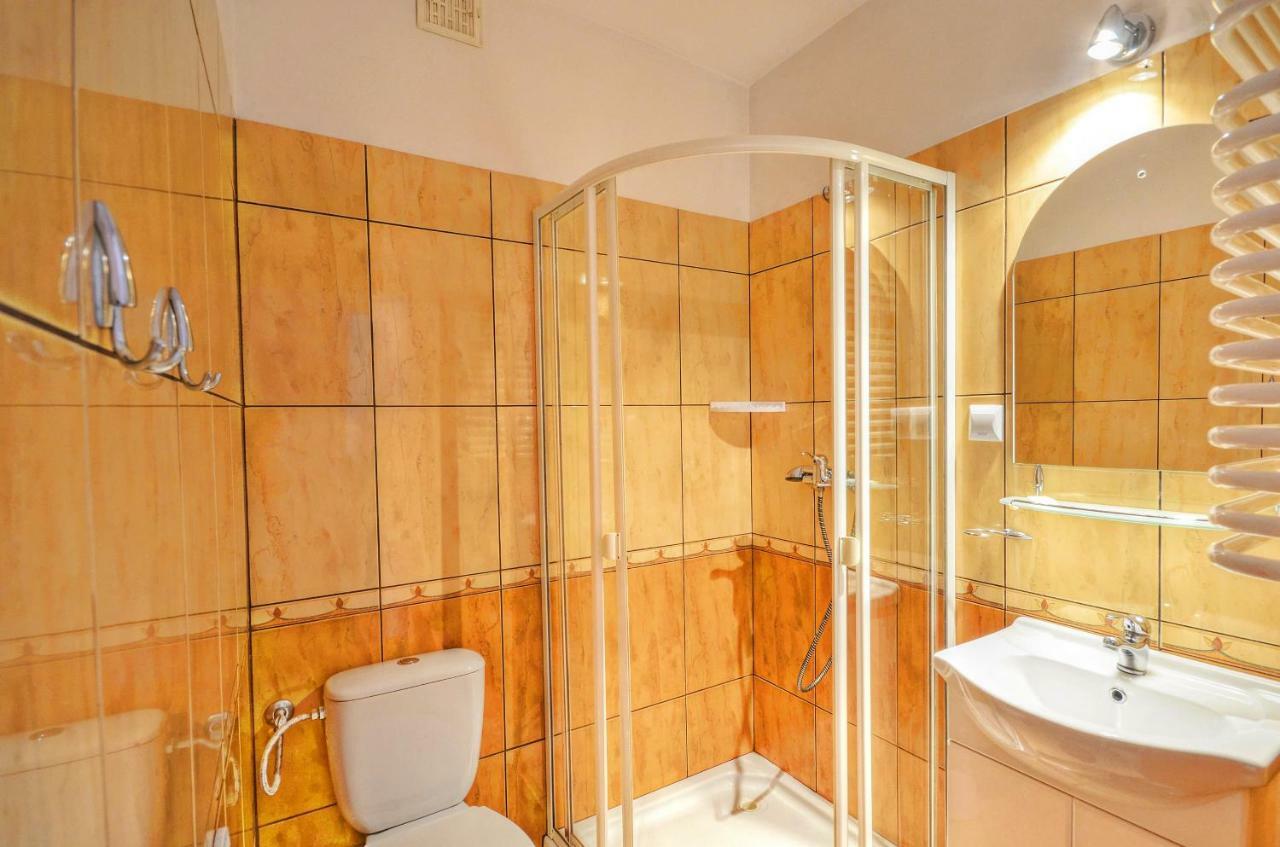 Gwarek Centrum Wypoczynkowe Ustroń Esterno foto